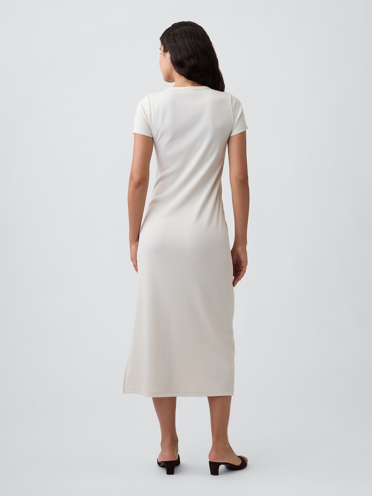 Modern Ribbed Maxi Dress
