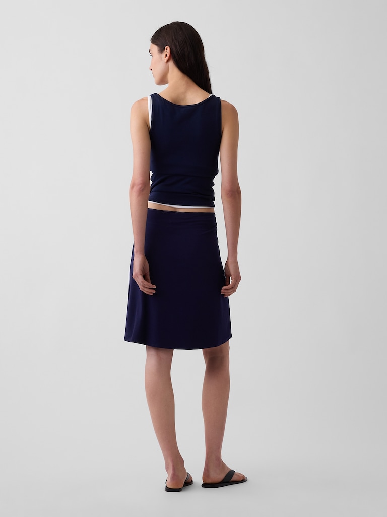 Easy Knee-Length Skirt