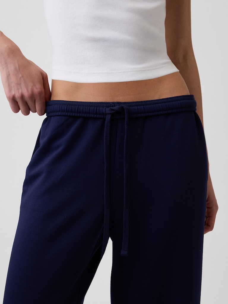 CloudLight Relaxed Wide-Leg Sweatpants