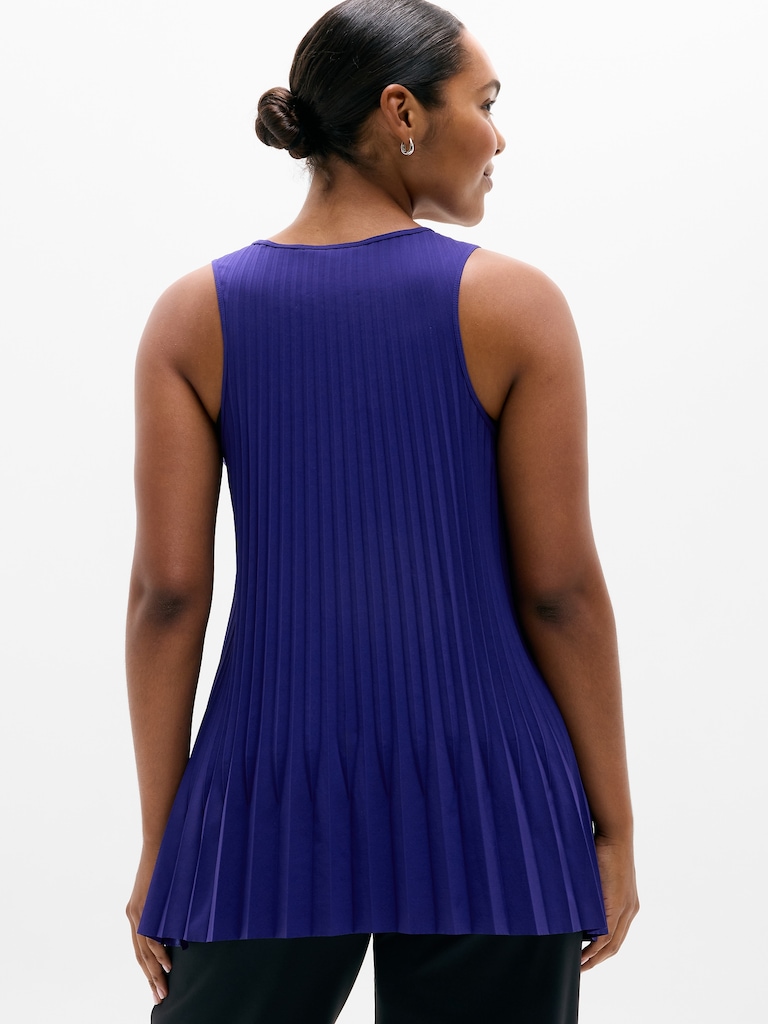 Featherweight Plissé Tank