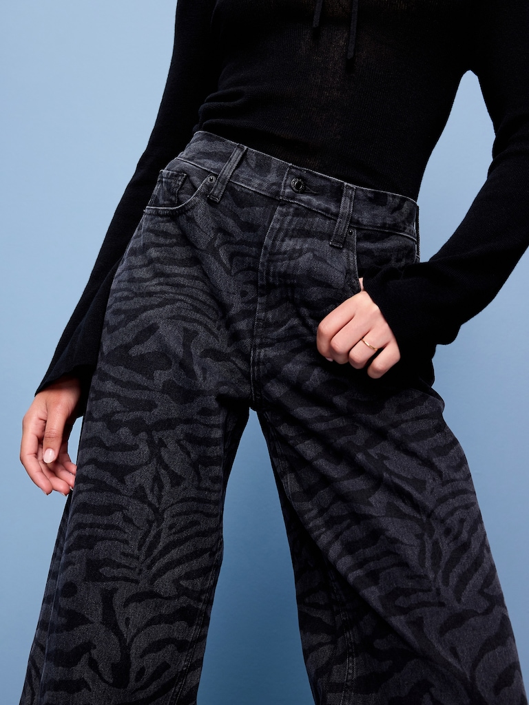 High-Waisted Baggy Wide-Leg Jeans