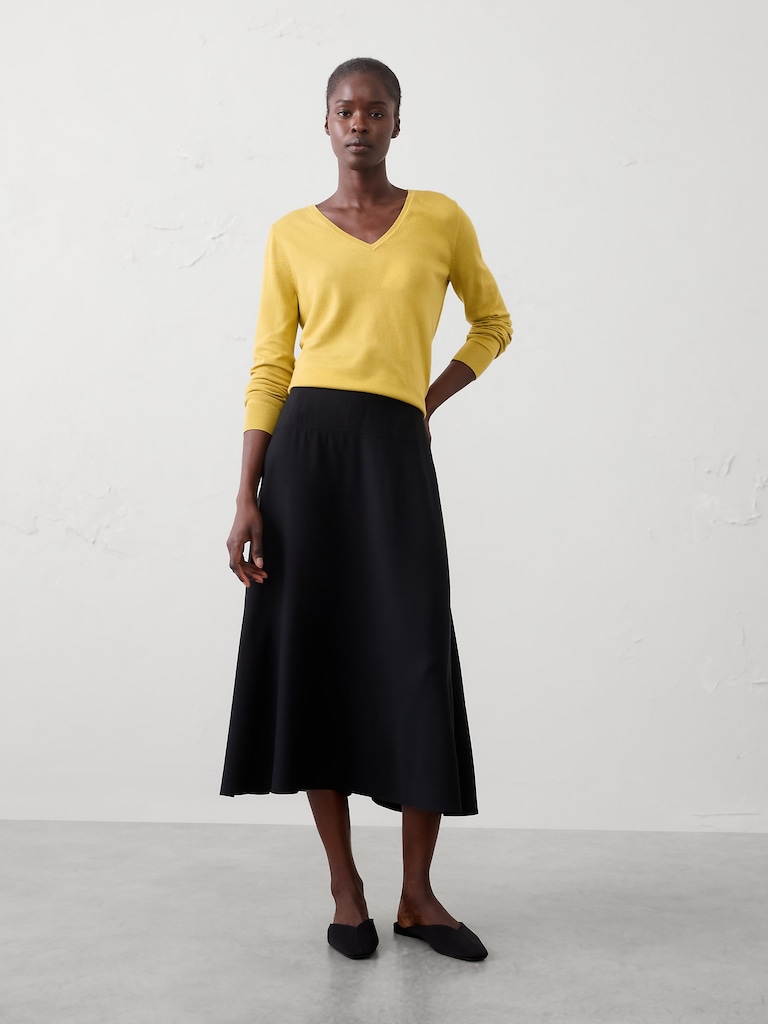 Curved Seamed-Waist Midi Skirt