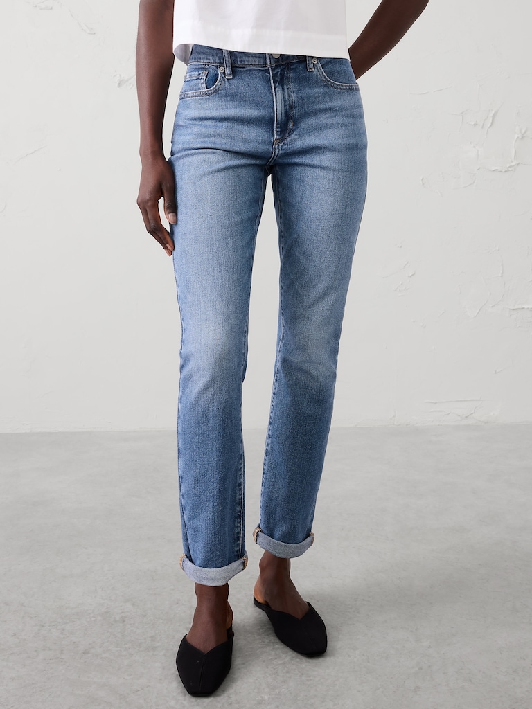 Girlfriend Mid-Rise Jean