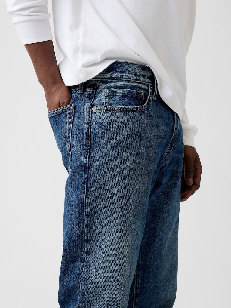 Relaxed Straight Jeans