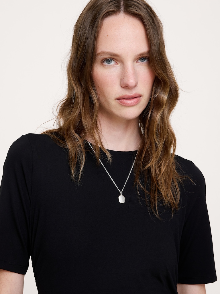 Minimalist Pendant Necklace