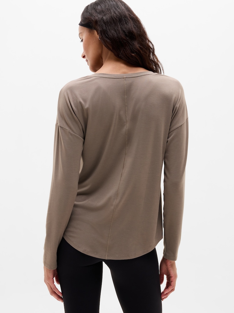 Move With Ease Top