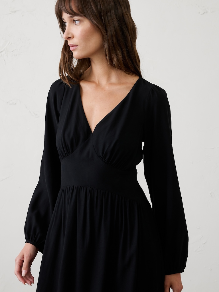 Arched-Yoke Midi Dress