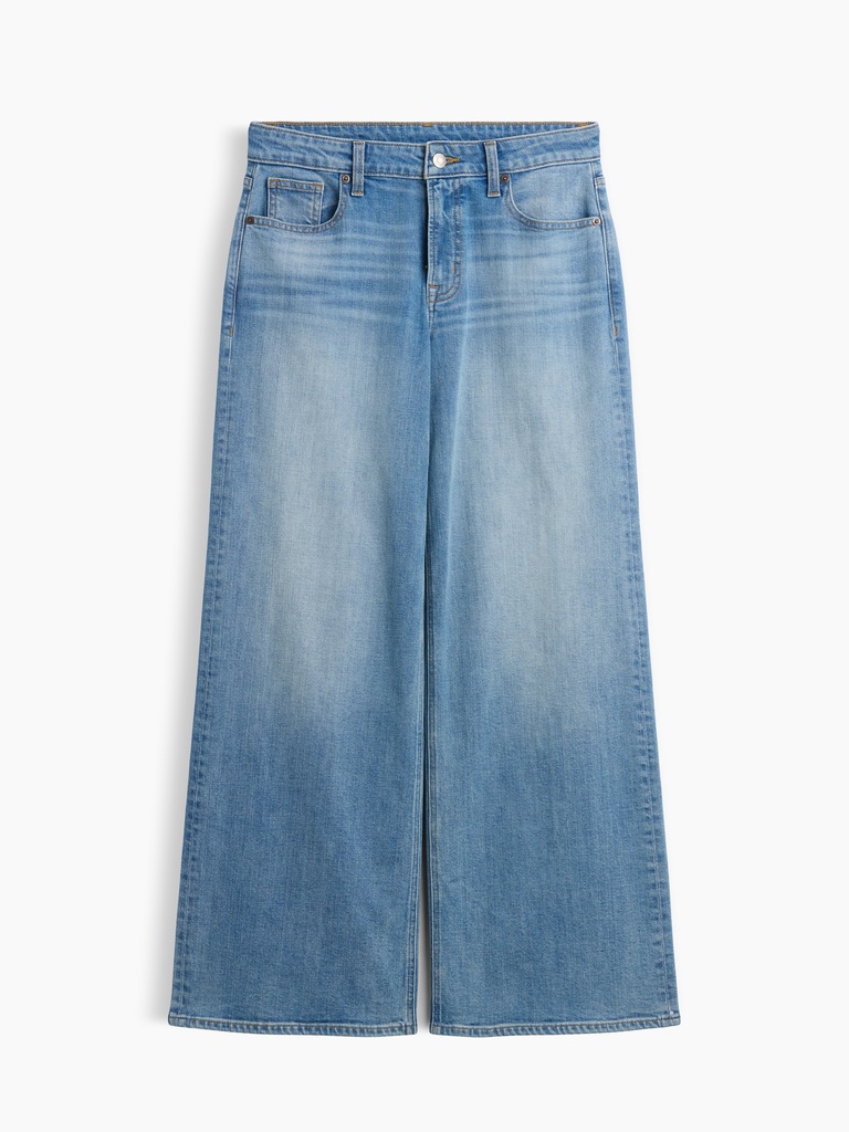Curvy Mid Rise Wide-Leg Jeans
