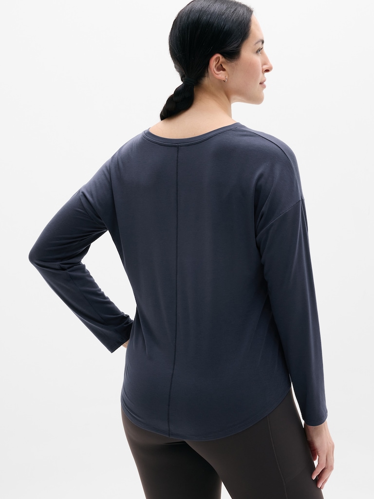 Move With Ease Top