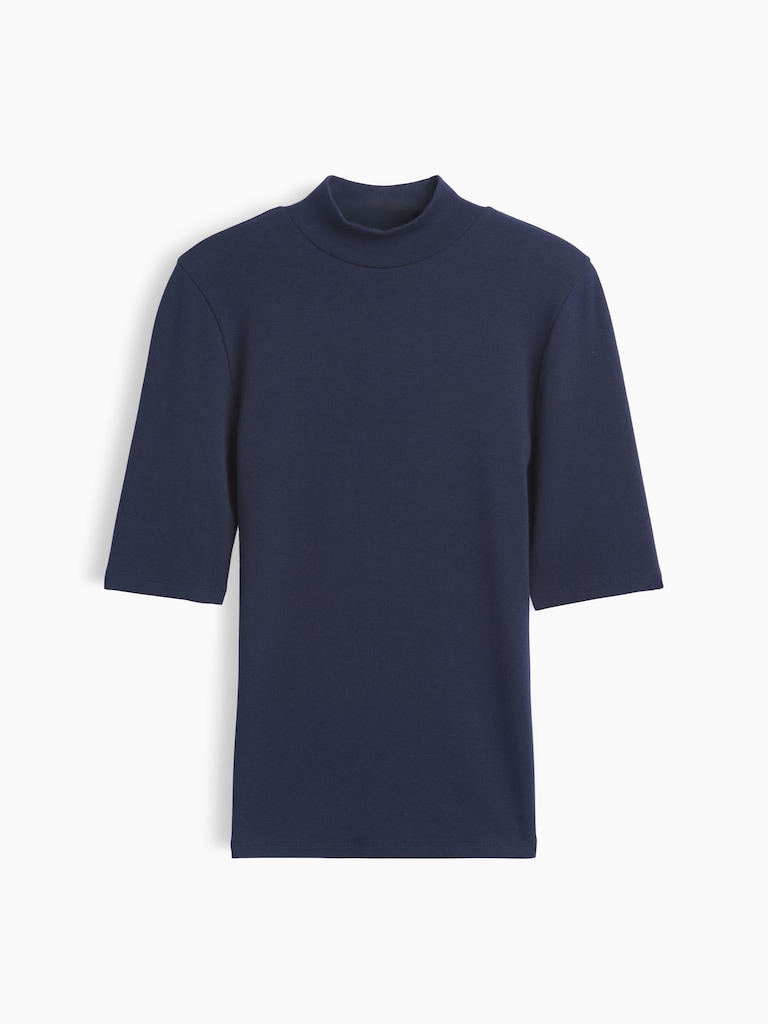 Modern Mockneck T-Shirt