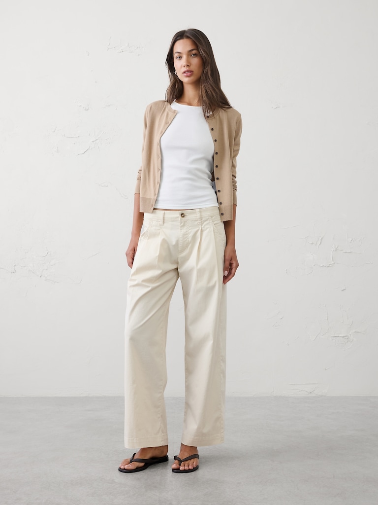 Straight Mid-Rise Twill Pleated Pant