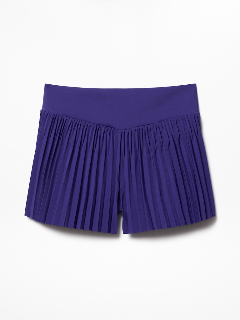 Featherweight Plissé Run Short