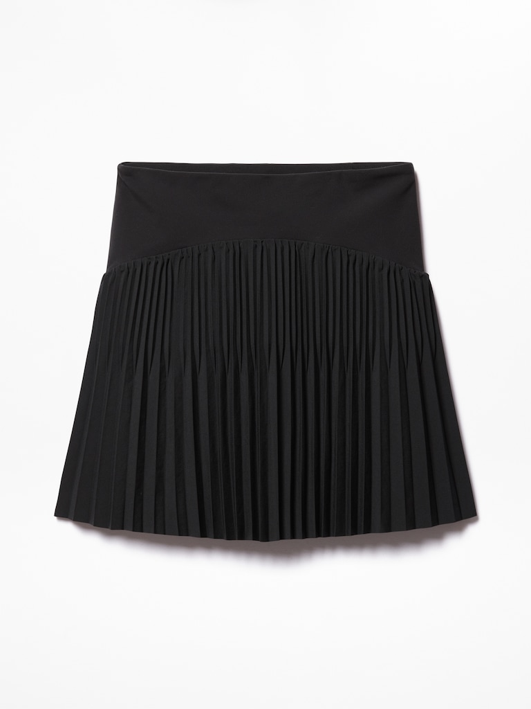 Featherweight Plissé Skort