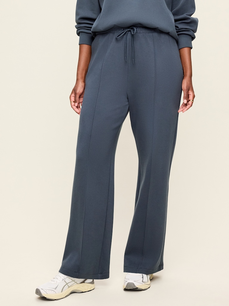 Mid-Rise Dynamic Fleece Textured Wide-Leg Sweatpants