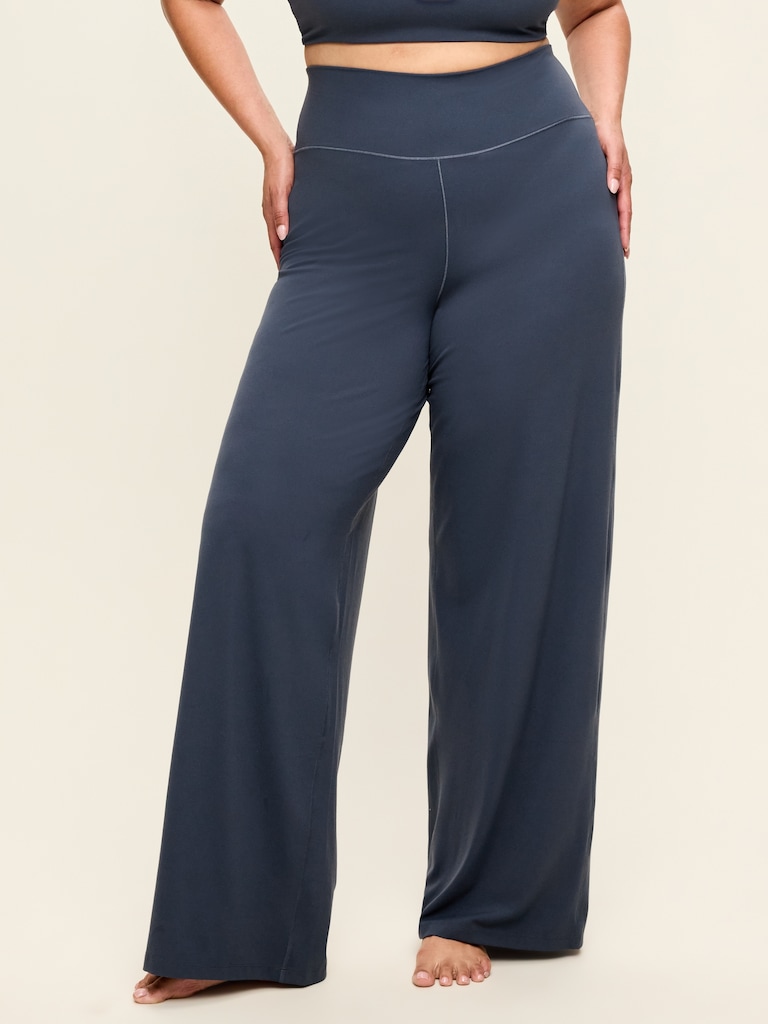 High-Waisted StudioSmooth Wide-Leg Pants
