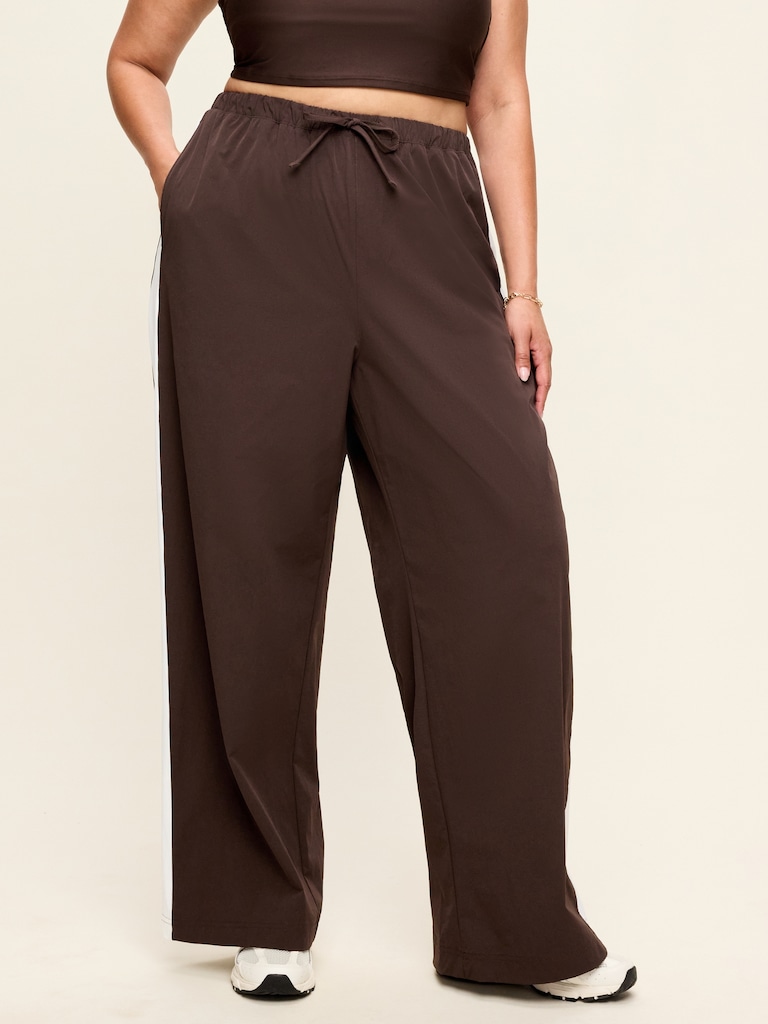 High-Waisted TrekTech Lightweight Woven Active Pants