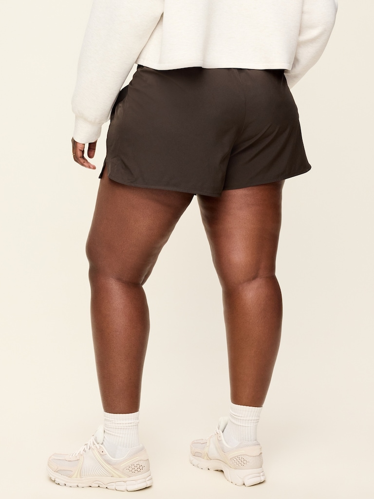 Extra High-Waisted Crinkle Run Shorts -- 3-inch inseam