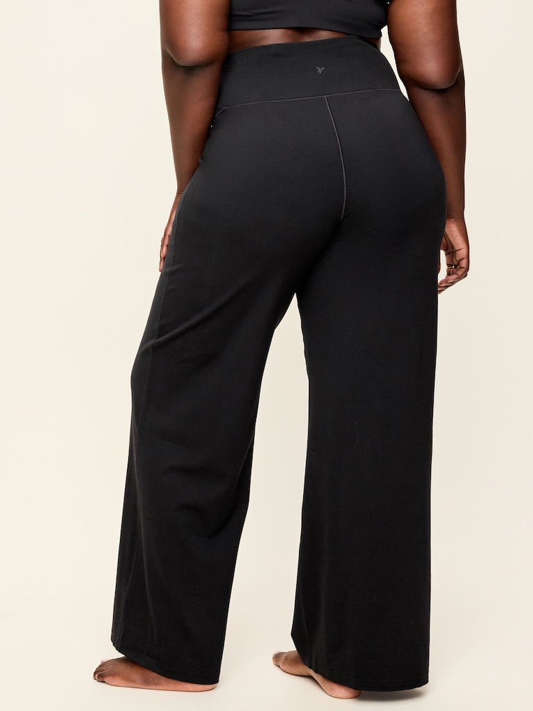 High-Waisted StudioSmooth Wide-Leg Pants