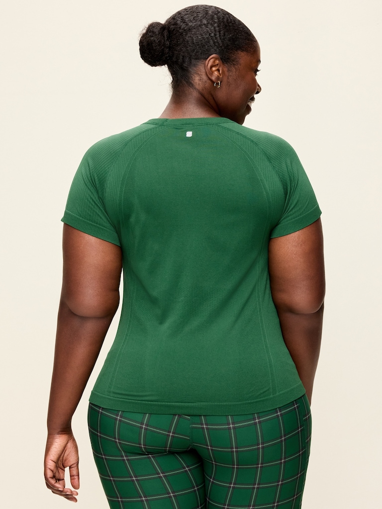Fluid Seamless Fitted T-Shirt