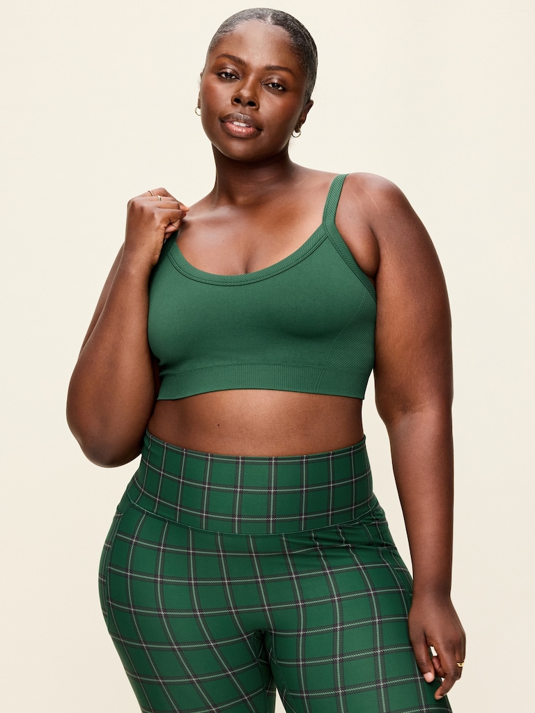 Light Support Fluid Seamless Ribbed Sports Bra