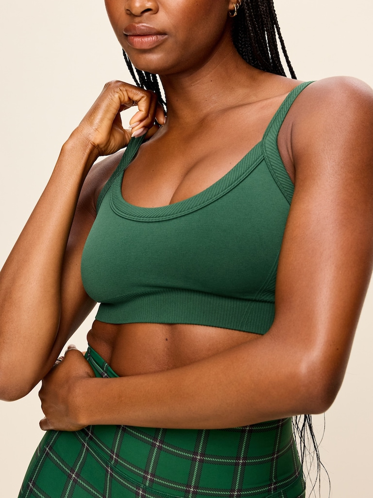 Light Support Fluid Seamless Ribbed Sports Bra