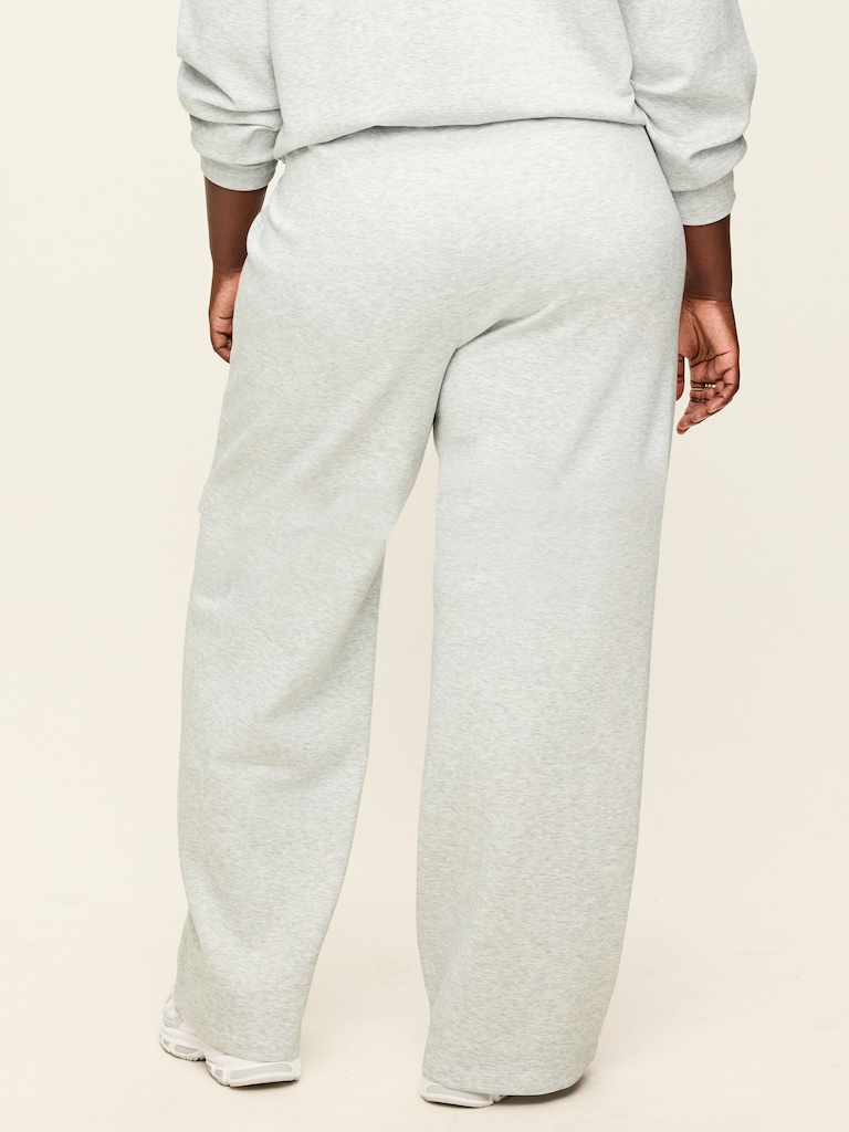 Mid-Rise Dynamic Fleece Textured Wide-Leg Sweatpants