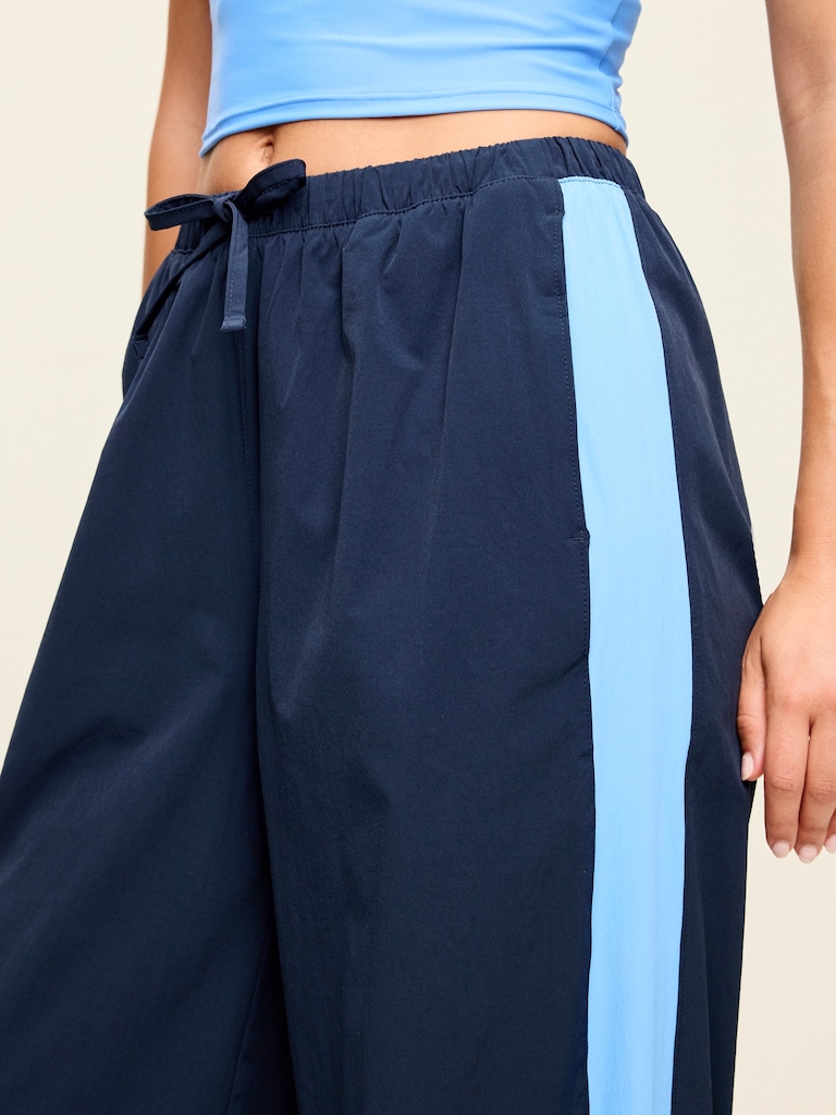 High-Waisted TrekTech Lightweight Woven Active Pants