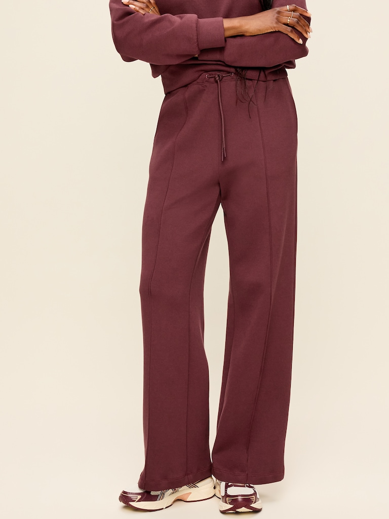 Mid-Rise Dynamic Fleece Textured Wide-Leg Sweatpants