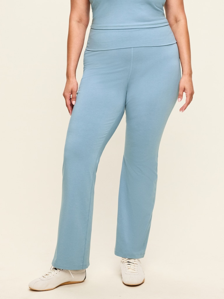 High-Waisted PowerChill Fold-Over Bootcut Leggings