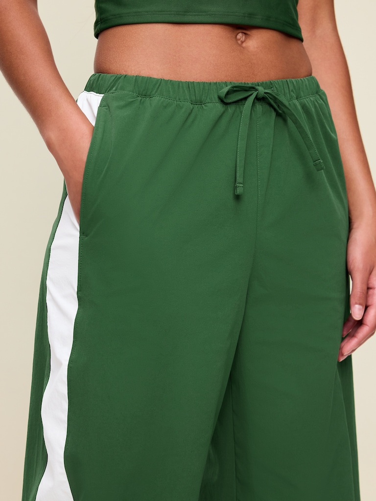 High-Waisted TrekTech Lightweight Woven Active Pants