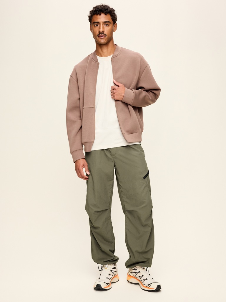 Pantalon de jogging cargo Tech coupe généreuse