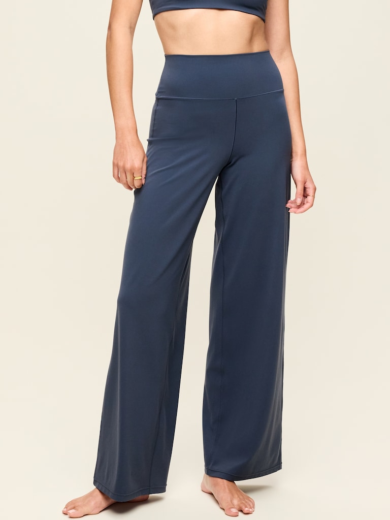 Pantalon StudioSmooth à jambe large à taille haute