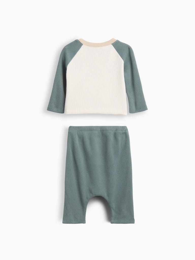 Baby Softspun Waffle Raglan Outfit Set