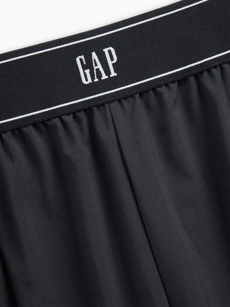 GapFit Pleated Easy Logo Pants
