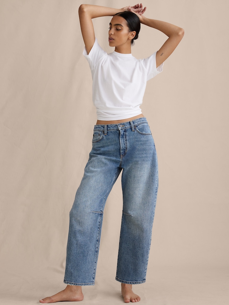Mid-Rise Barrel Crop Jean