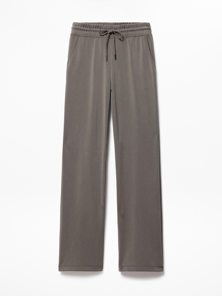 Seasoft Mid Rise Straight Pant