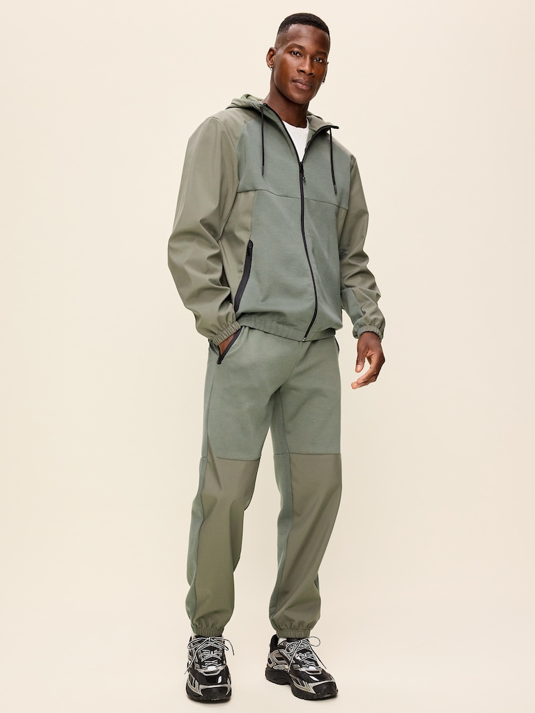 Dynamic Fleece Joggers