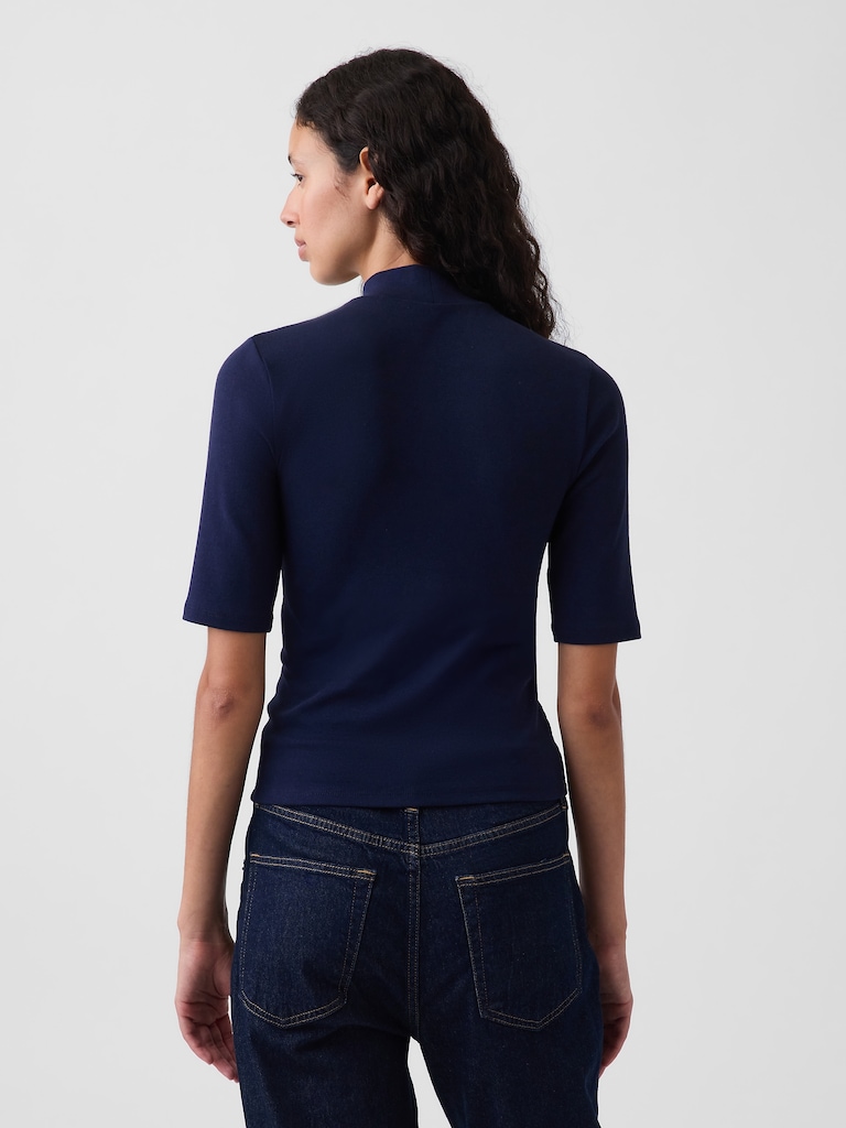 Modern Mockneck T-Shirt