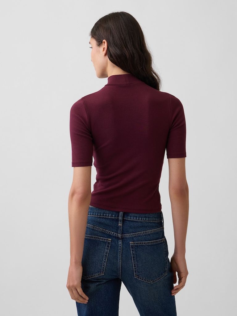 Modern Mockneck T-Shirt