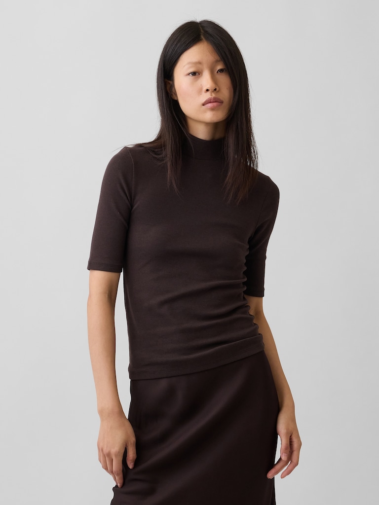Modern Mockneck T-Shirt