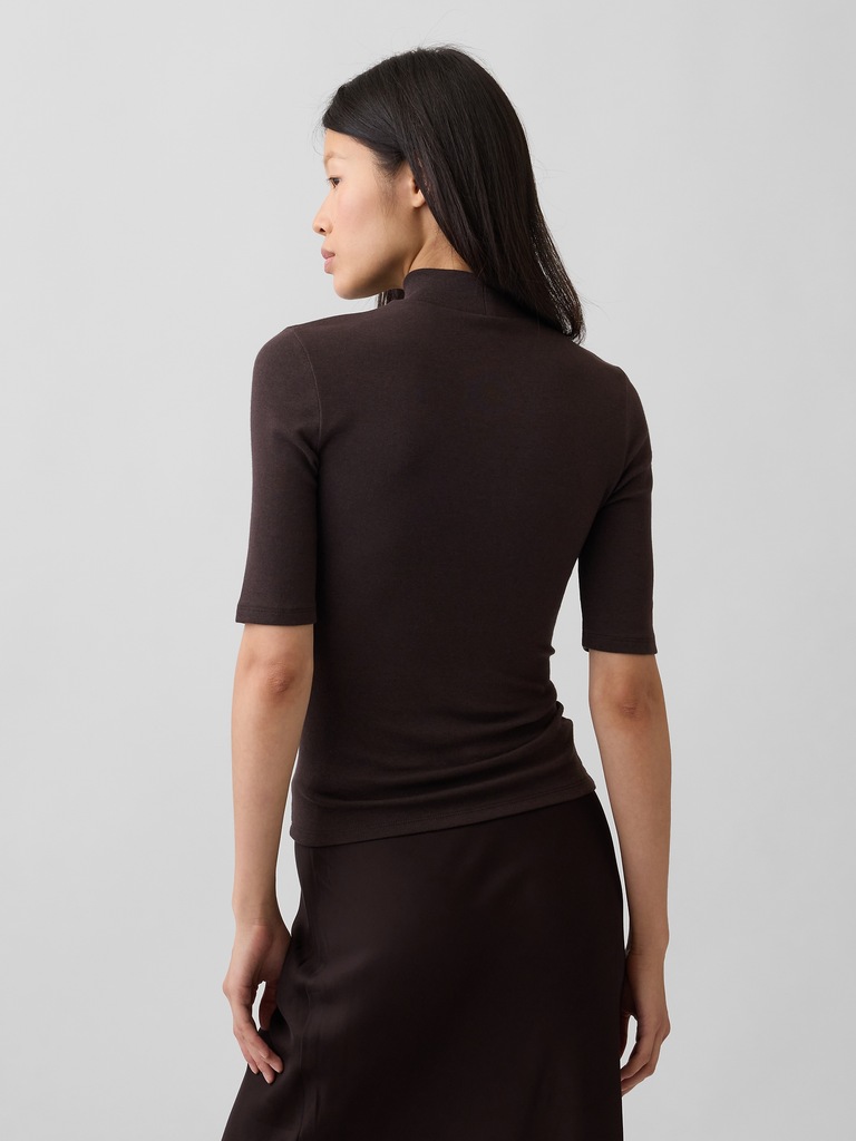 Modern Mockneck T-Shirt