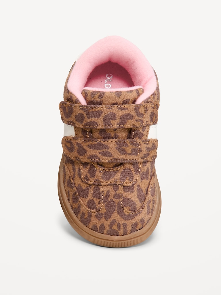Chaussures de sport en suédine à fermeture velcro double pour toute-petite