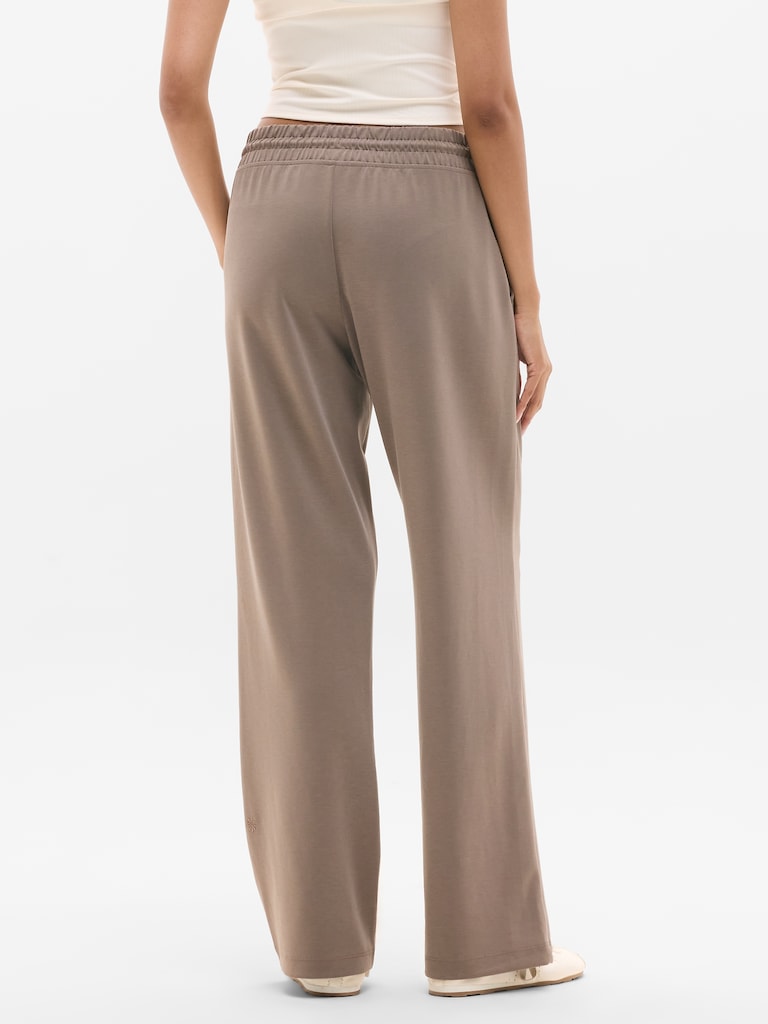 Seasoft Mid Rise Straight Pant