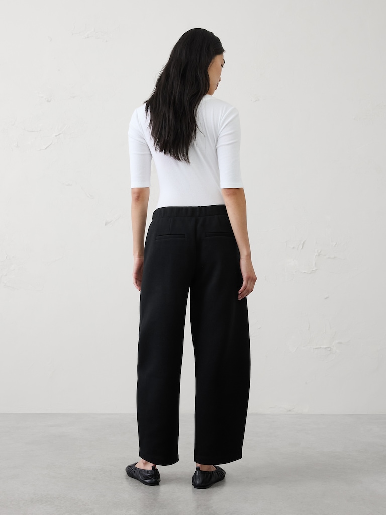 Weekender Barrel-Leg Mid-Rise Pant