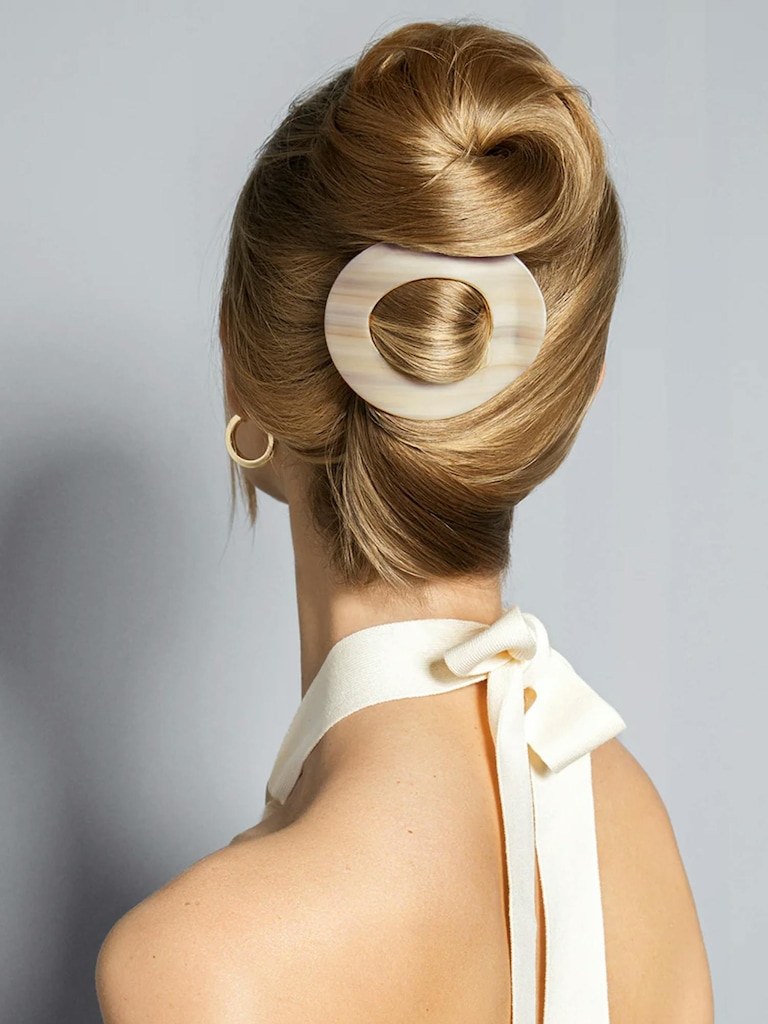 The Hair Edit Quiet Luxury Clip