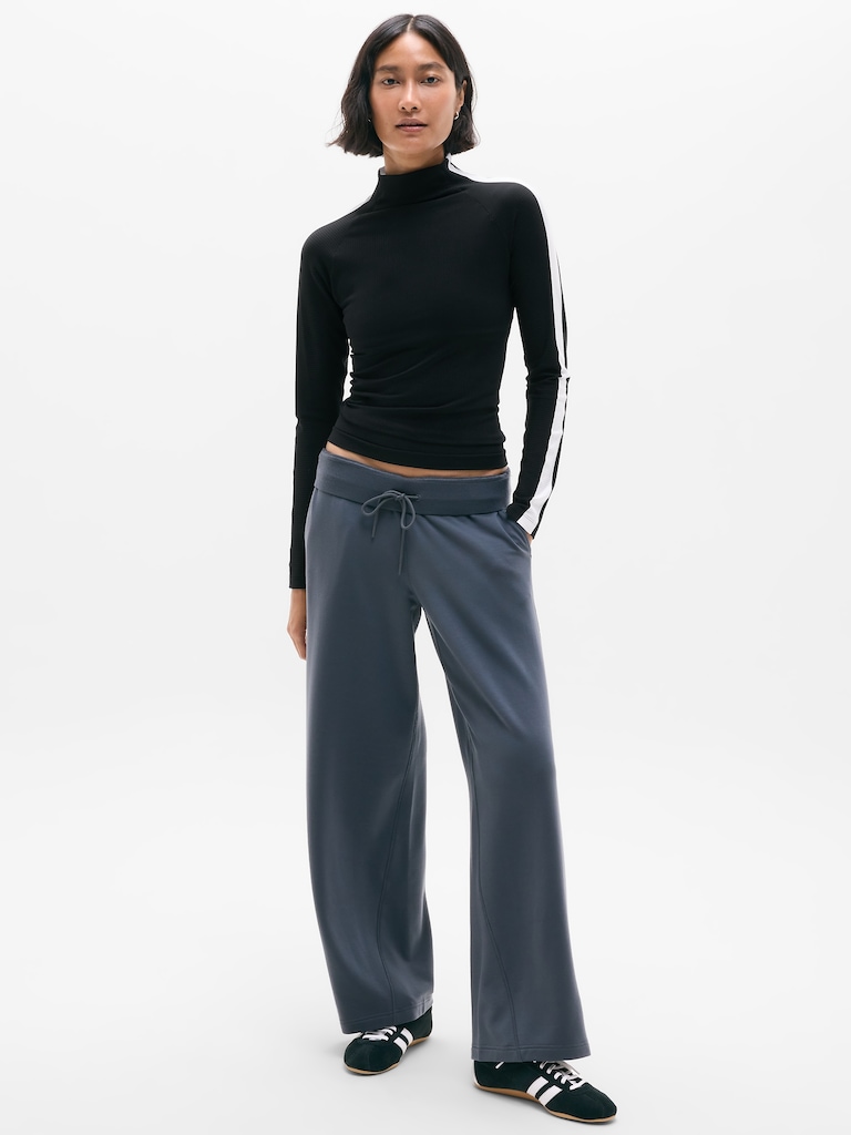 Renew Seamless Mock Neck Top