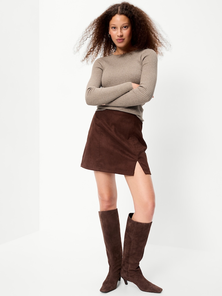 Crew-Neck Long-Sleeve Ribbed Top