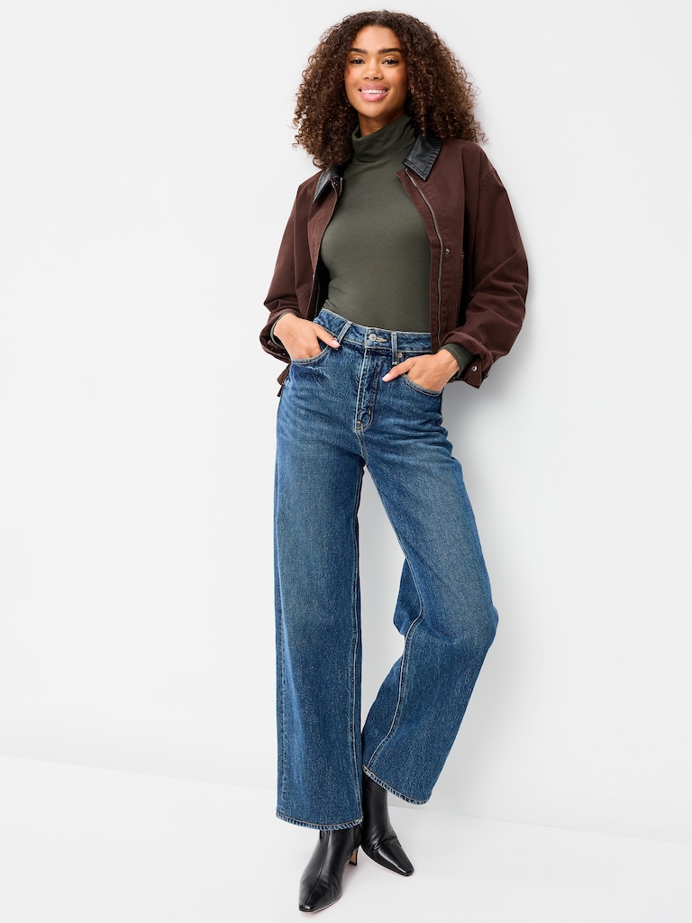 Slim-Fit Ribbed Turtleneck