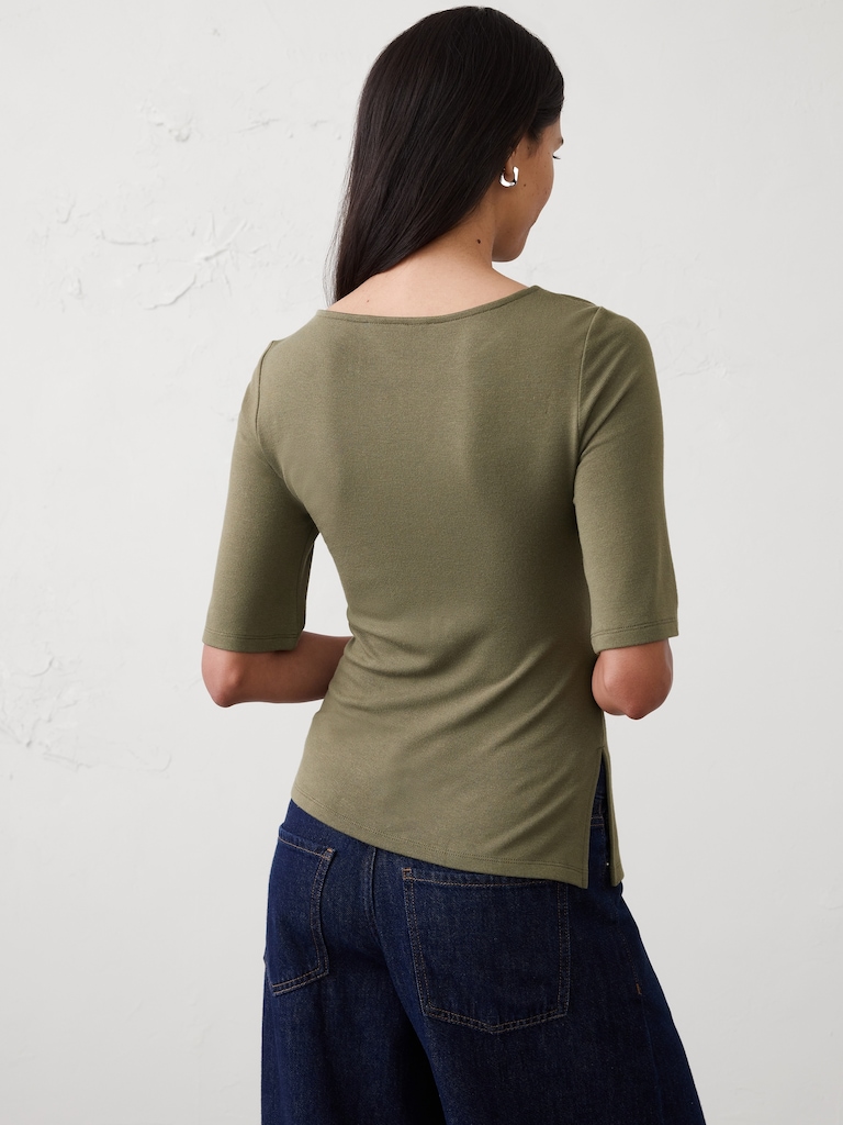 Soft Luxe Side-Ruched Top