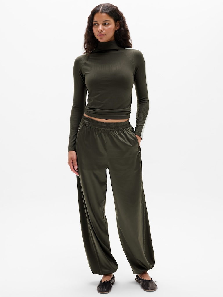 Renew Seamless Mock Neck Top